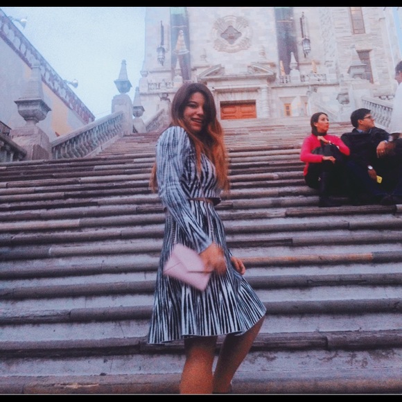 Crop top + Skirt Set ‼️ - Picture 1 of 4